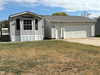 330 Lazy River Rd, Cloverdale, IN 46120