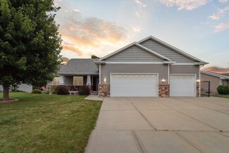 74 Cortland Dr, Evansville, WI 53536