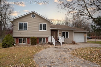 758 South Blvd W, Rochester Hills, MI 48307