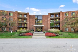 1615 E Central Rd Unit 218C, Arlington Heights, IL 60005