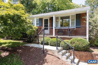2213 Banbury St, Charlottesville, VA 22901