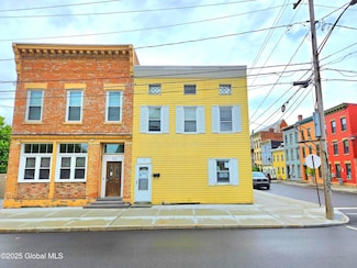 68 Bassett St, Albany, NY 12202