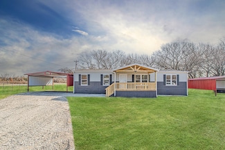 101 S Kelly Ct, Azle, TX 76020