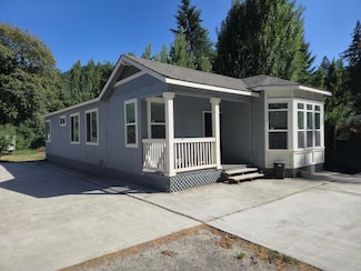 360 Myers Ave, Myers Flat, CA 95554
