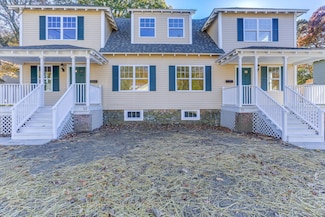 51 Warner St, Groton, CT 06340