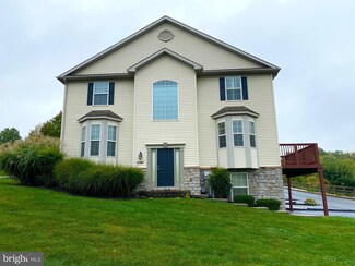 2700 Seabiscuit St Unit 31A, York, PA 17402