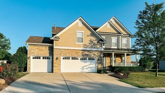 2923 Sleeping Ridge Way, Indianapolis, IN 46217