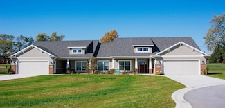 3213 W Bartlett Dr, Fort Wayne, IN 46815
