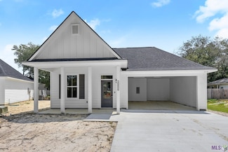 10806 Annie Cir, Walker, LA 70785