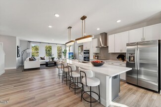 404 Gaston Park Ln Unit 200, Wake Forest, NC 27587