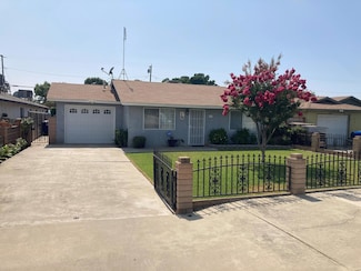 387 S Evans Rd, Tipton, CA 93272