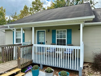 151 Red Bud Ln, Sevierville, TN 37876