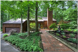 179 Glen Rd, Moreland Hills, OH 44022