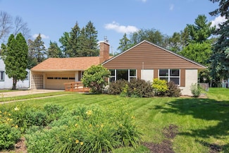 1955 Kingston Ave E, Saint Paul, MN 55109