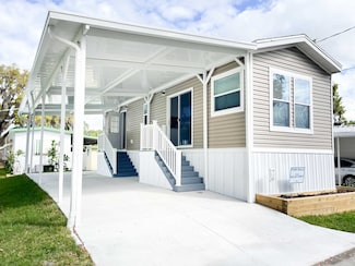 13 Martin Dr, Ellenton, FL 34222