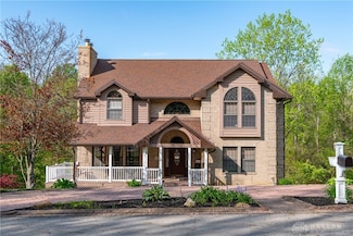 4296 Autumn Creek Dr, Springfield, OH 45504