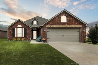 15733 S Birch Ave, Glenpool, OK 74033