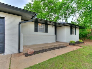 705 N 1st St, Tecumseh, OK 74873