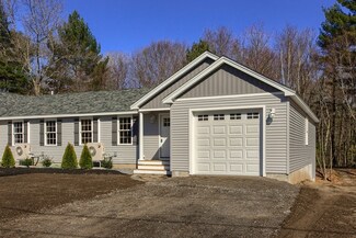 8 Shawnee Rd Unit B, Pepperell, MA 01463