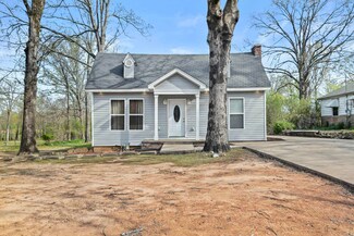 814 Trammel Rd, North Little Rock, AR 72117