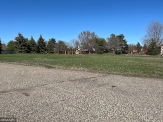 11477 Marketplace Dr N, Champlin, MN 55316