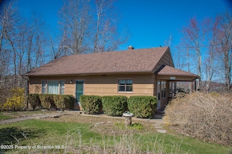 1154 Old Trail Rd, Clarks Summit, PA 18411