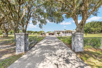 11526 N Rock Ave, Dunnellon, FL 34433