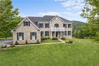 40 Hidden Meadow Dr, Easton, PA 18042