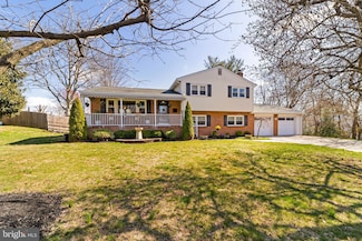 3 Royal Oak Rd, Lawrence Township, NJ 08648