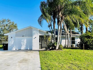1665 SE Pleasantview St, Port Saint Lucie, FL 34983