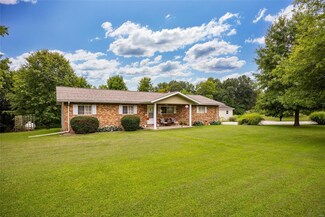 8578 Renken Rd, Worden, IL 62097
