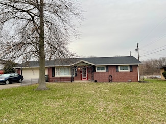 128 Mulberry Rd, Anderson, IN 46017