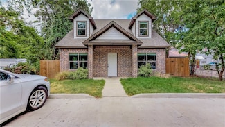 226 Lynn Dr, Bryan, TX 77801