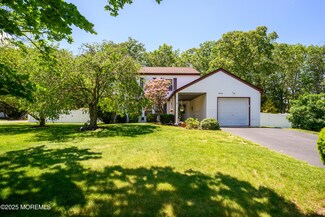 102 Buckingham Dr, Jackson, NJ 08527