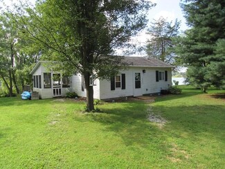23197 River Run Rd, Mendon, MI 49072
