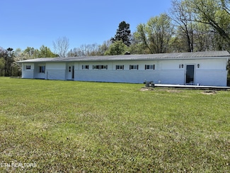 1104 Allardt Hwy, Jamestown, TN 38556
