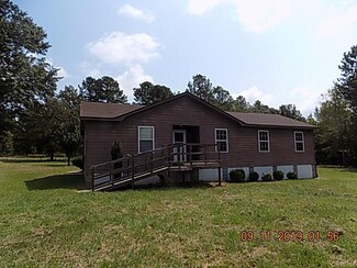 1066 Saxon Rd, Waynesboro, GA 30830