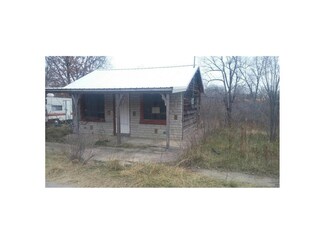 15701 Spruce St, Pleasanton, KS 66075