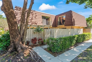 1204 12th Ln, Palm Beach Gardens, FL 33418
