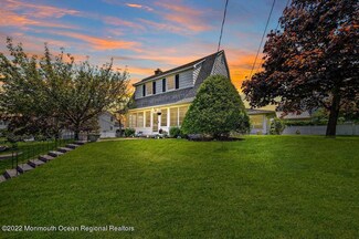 27 Shrewsbury Dr, Monmouth Beach, NJ 07750