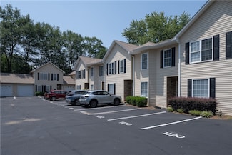1122 E Lee Rd, Taylors, SC 29687