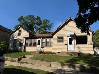 120 N 6th Ave, Wausau, WI 54401