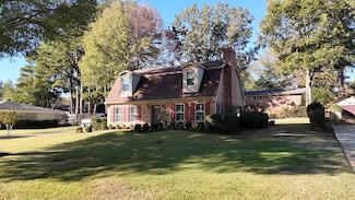 105 N 5th St, Booneville, MS 38829