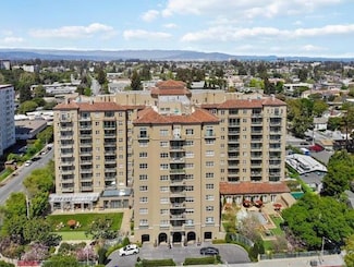 1 Baldwin Ave Unit 709, San Mateo, CA 94401