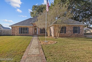 116 Ashford Ln, Youngsville, LA 70592
