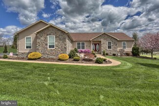 11 Huckleberry Rd, Jonestown, PA 17038