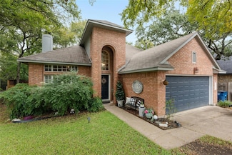 8402 Nairn Dr, Austin, TX 78749
