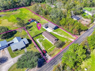 816 Martin Luther King Rd, Ames, TX 77575