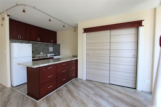 750 Amana St Unit 1104, Honolulu, HI 96814