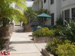 8559 Holloway Dr Unit 2, West Hollywood, CA 90069